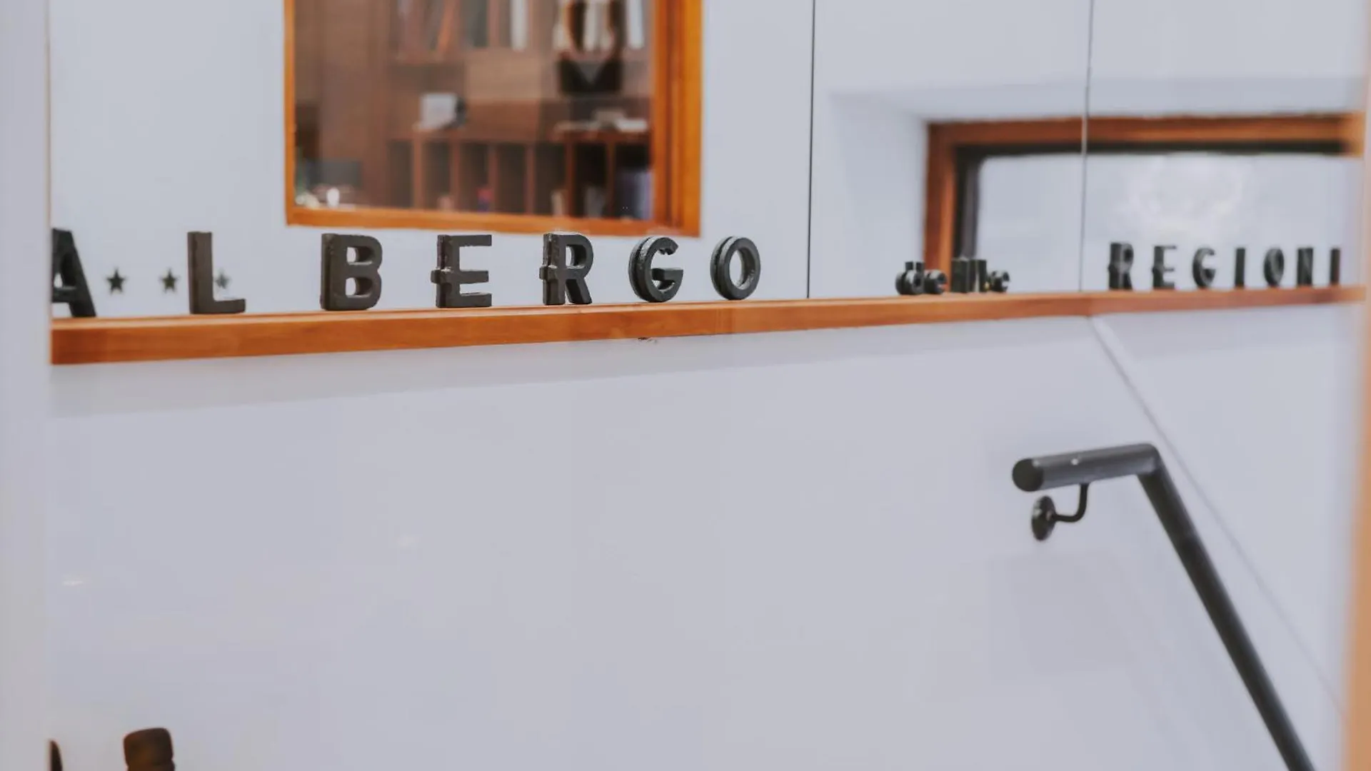 Albergo Delle Regioni, Barberini - Fontana Di Trevi location